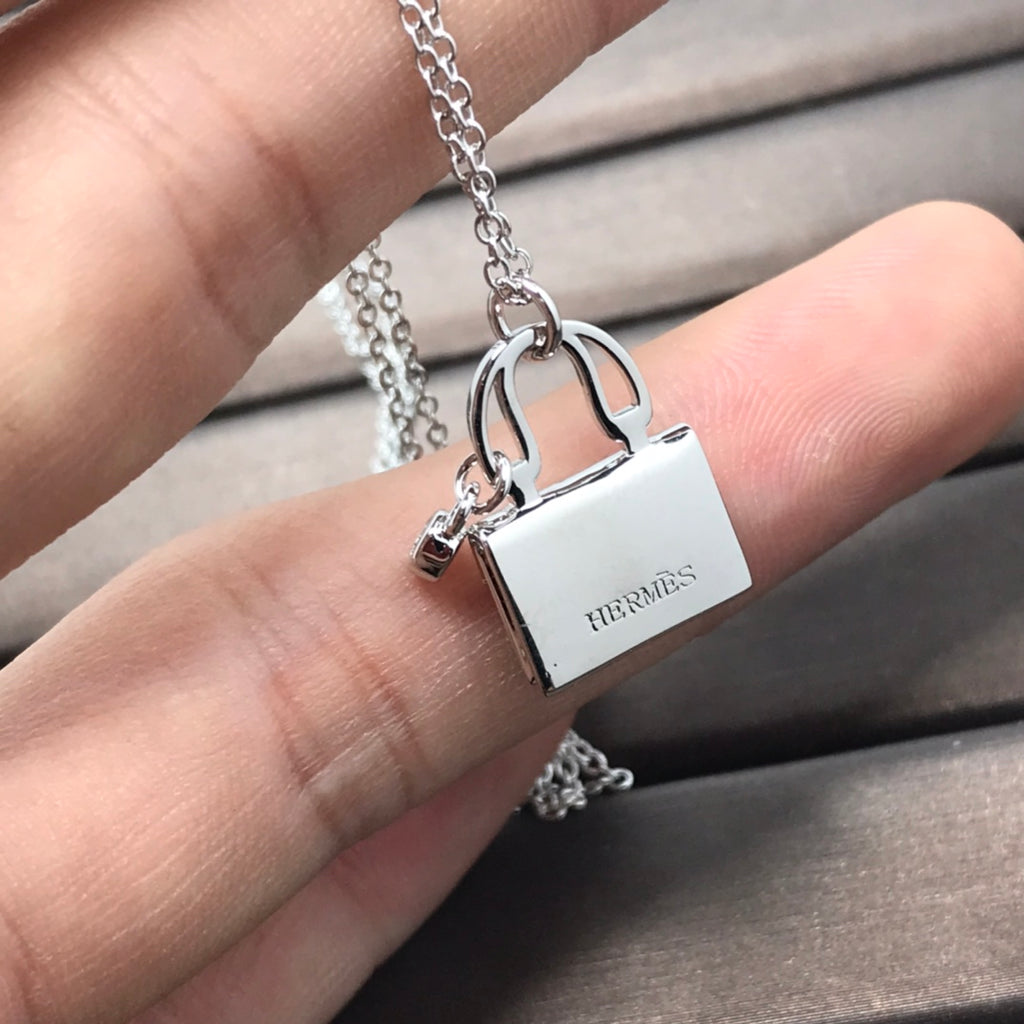X1Q85H328X Popular Necklaces