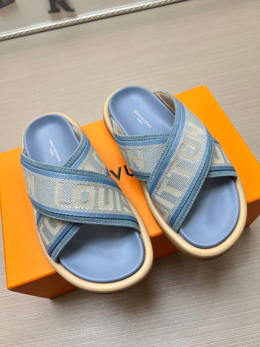 Z5Z35E272 Popular Slippers