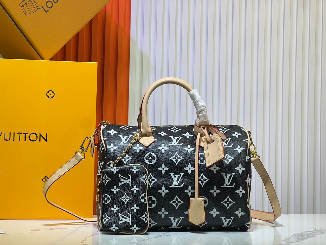 B1X55E17 Popular  leather bag