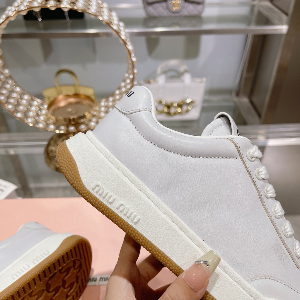 Z1P54A117 Popular shoes