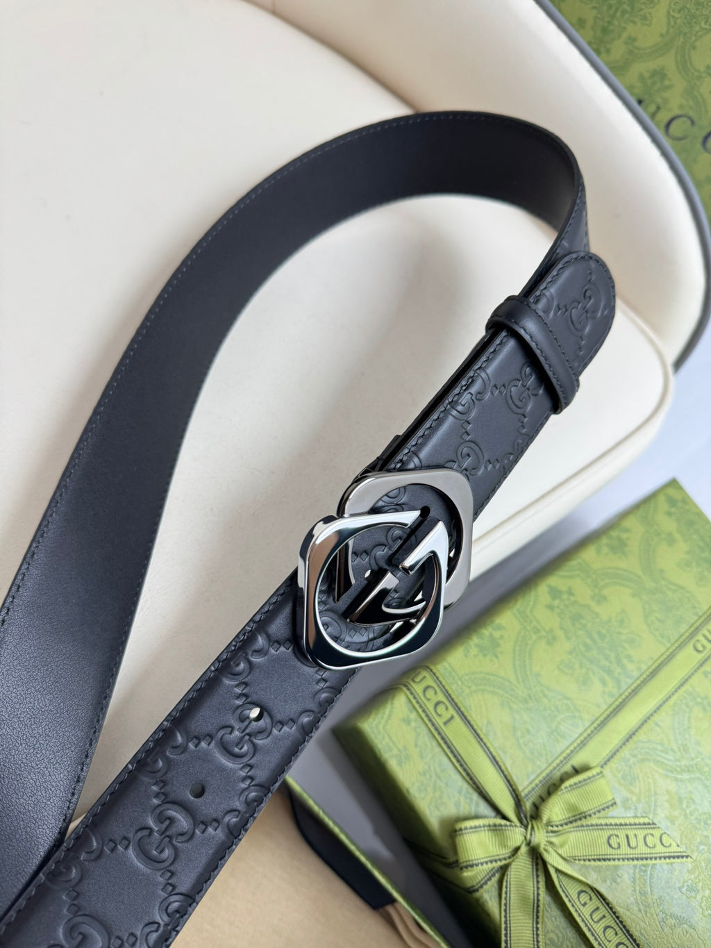 P1Q115B15 Popular High quality belt With full package