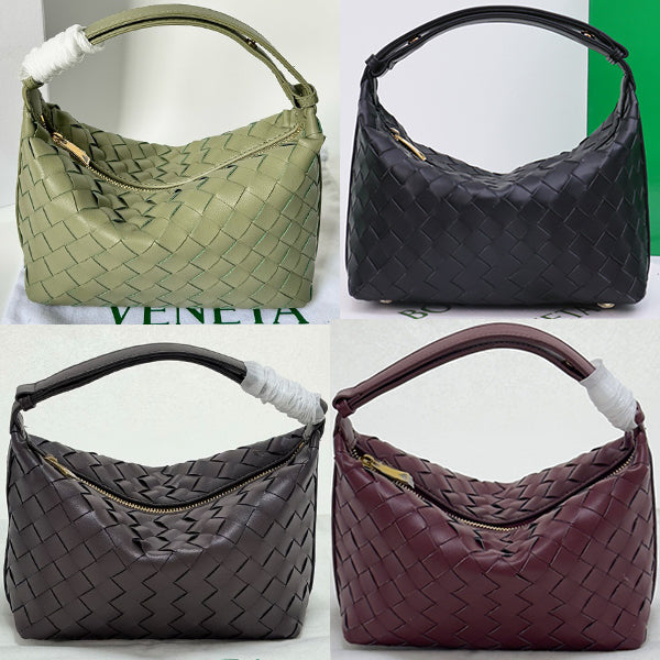 B1X76A11  Popular leather bag