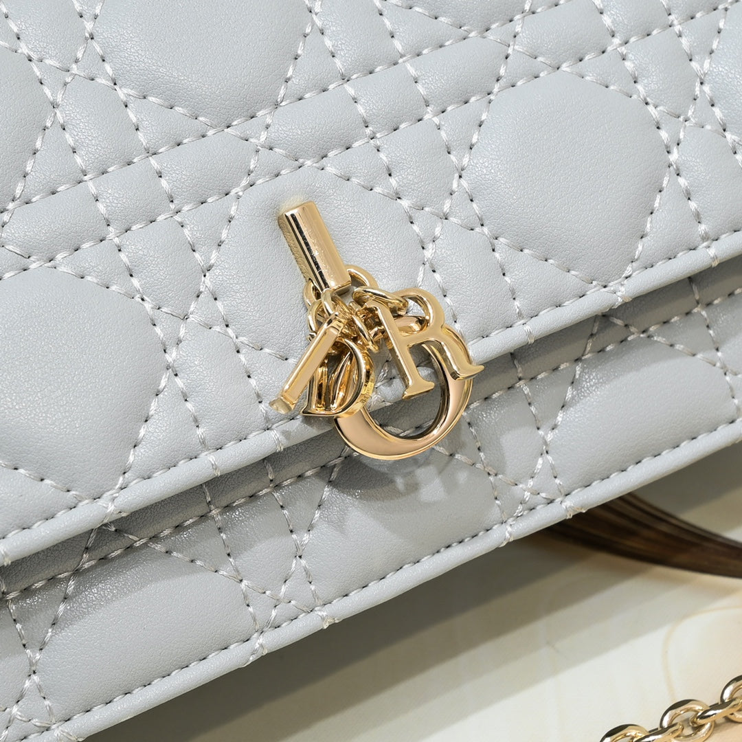 B1N36D29 Popular leather bag