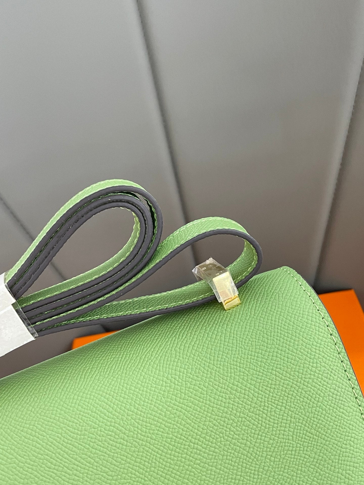 B1N55H66 Popular   leather bag