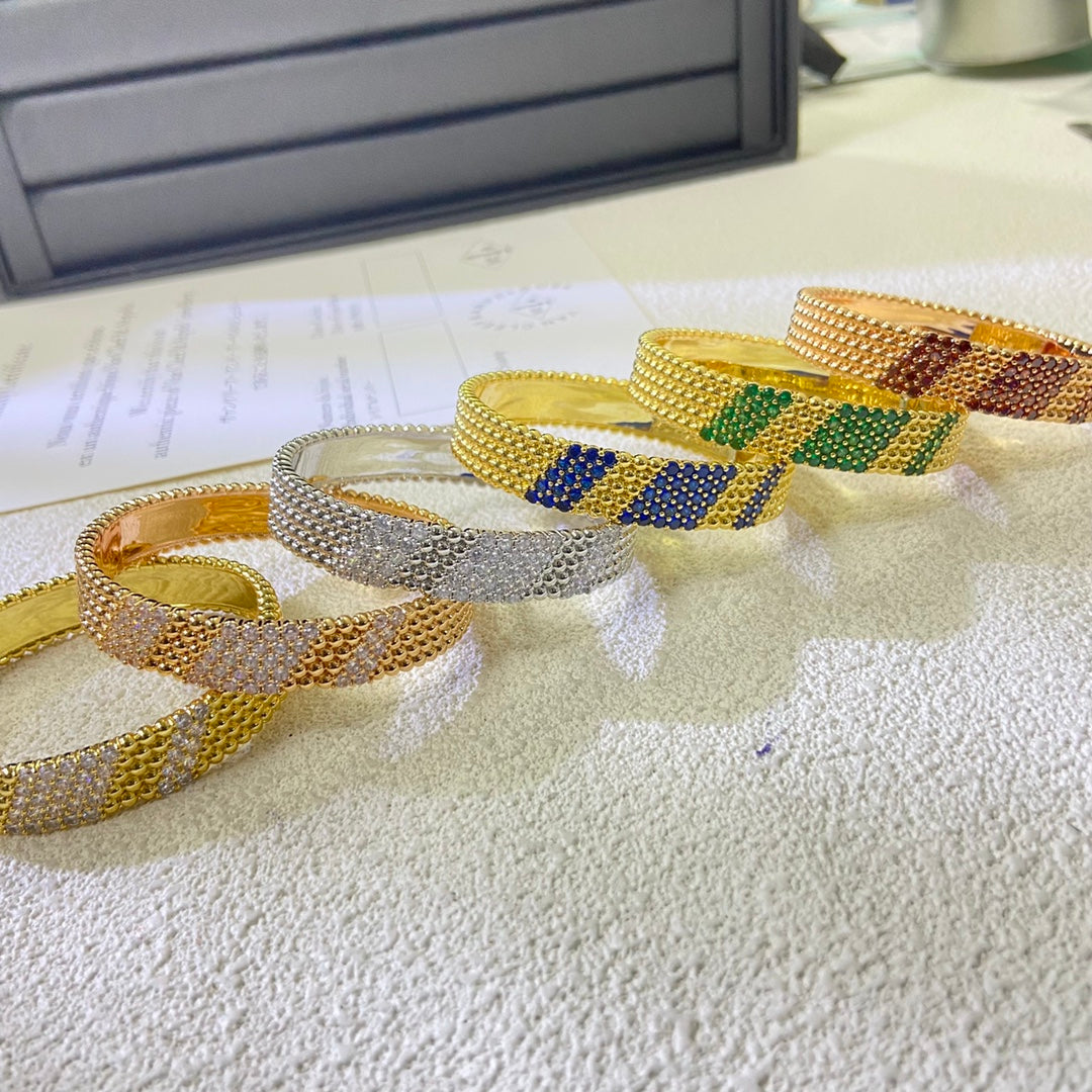 X5Q85VC78K  Popular Bracelets