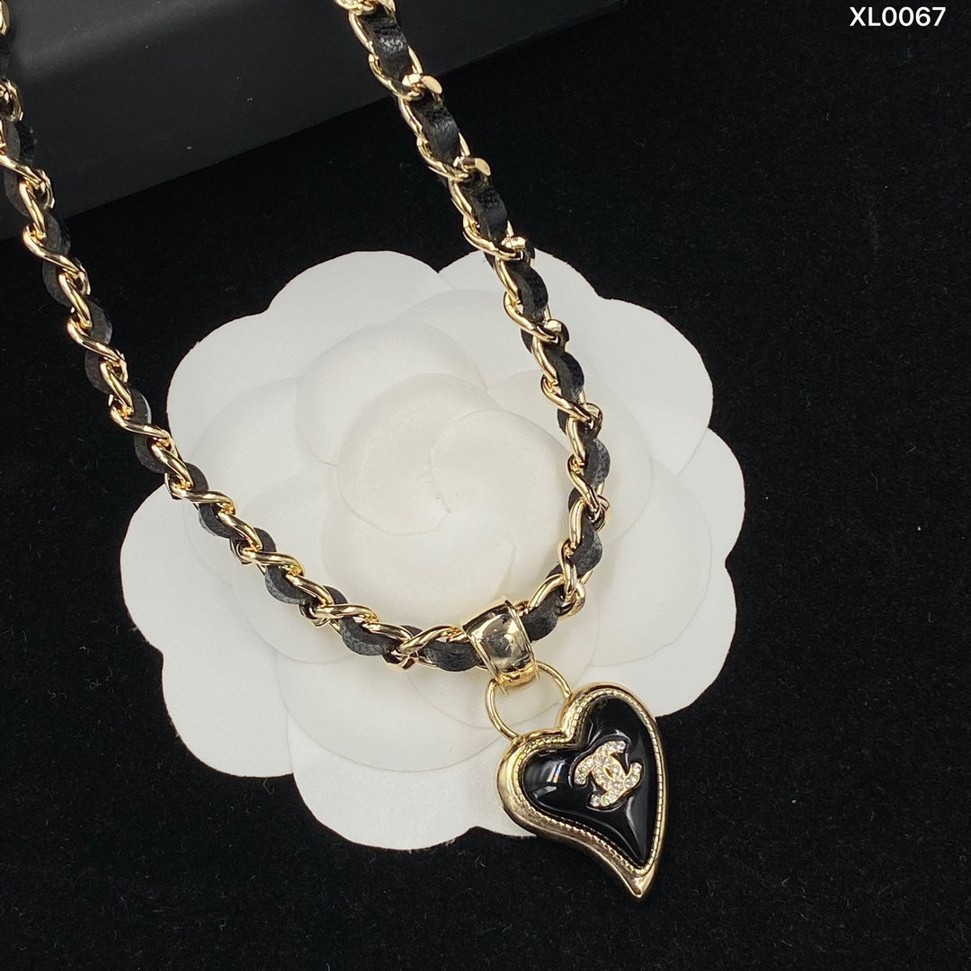 X1Q85C36X Popular Necklace