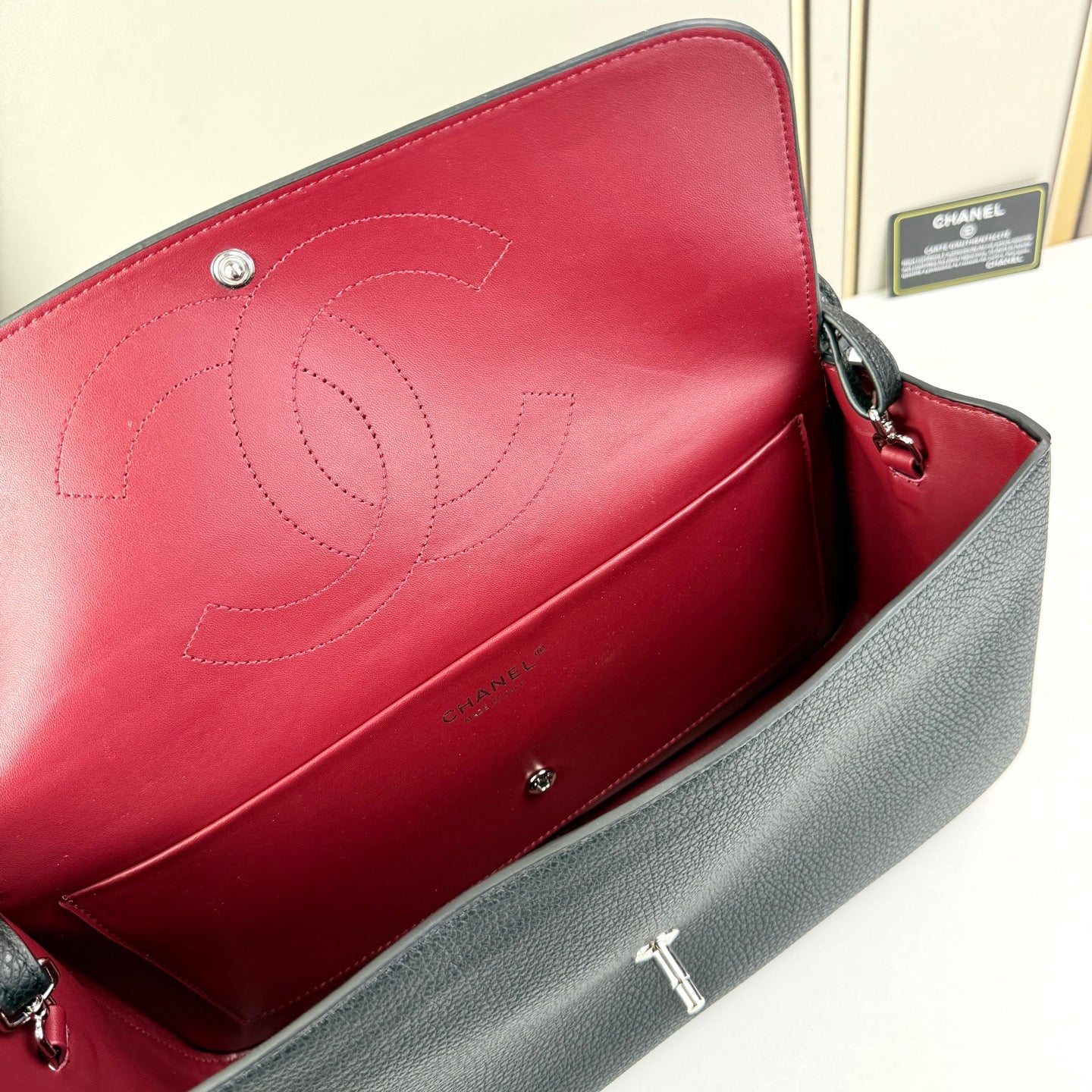 B1R76C35 Popular leather bag
