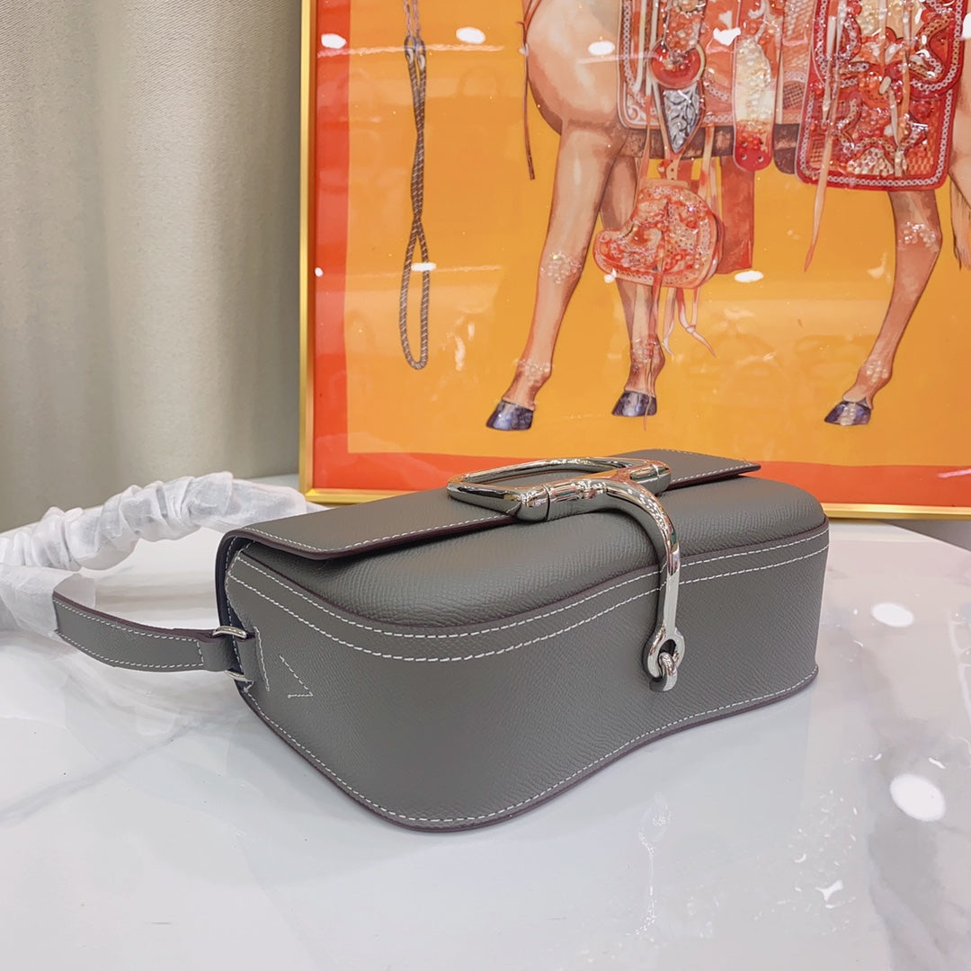 B1N55H9 Popular  leather bag