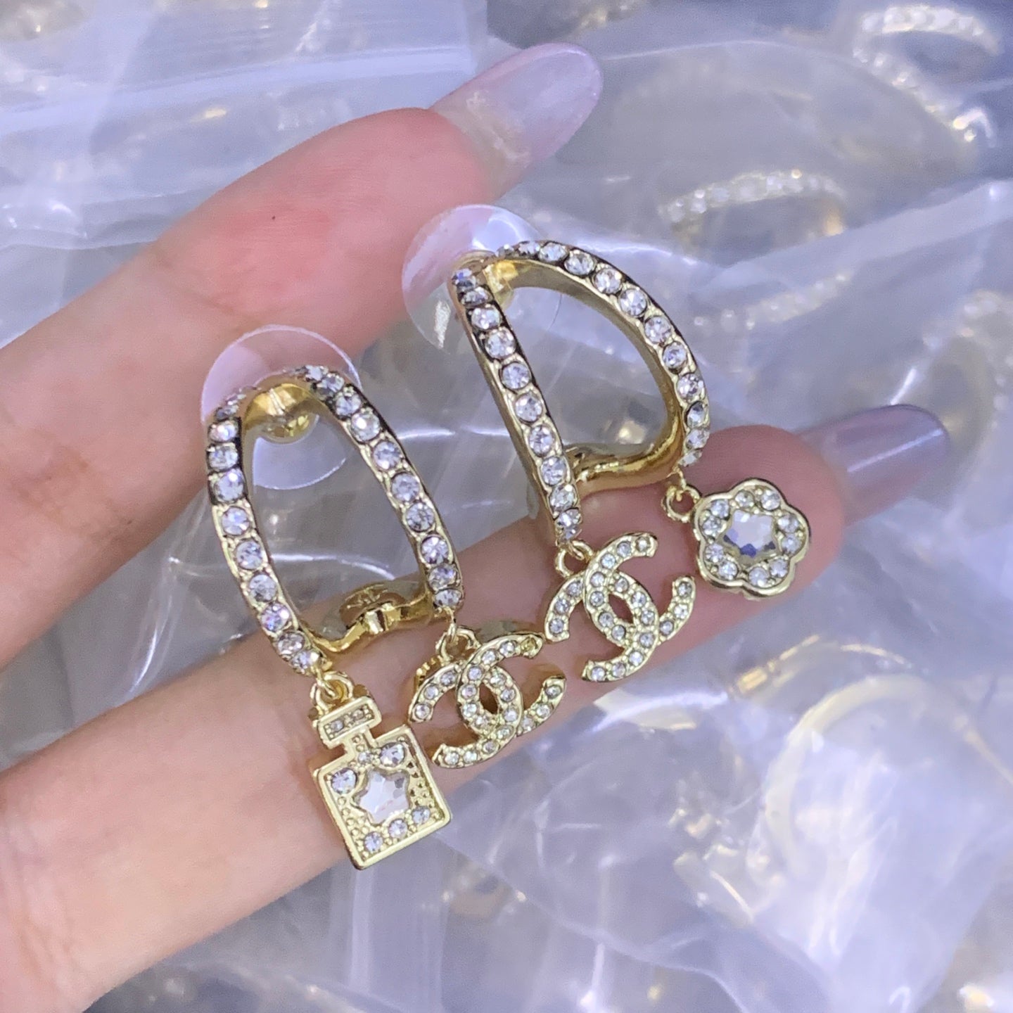 X1Z95C75E Popular Earrings