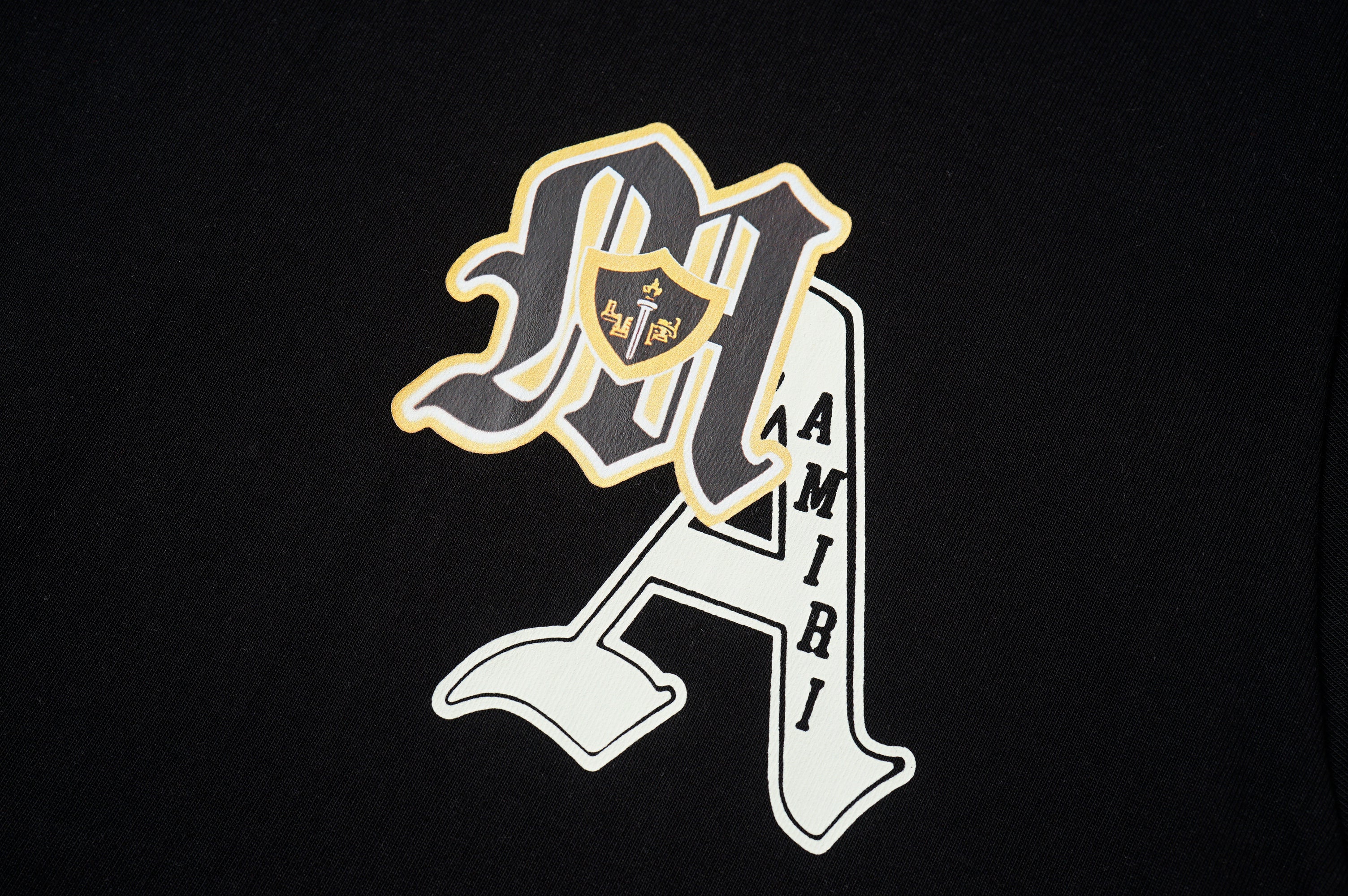 U1P36A25 Popular T-shirts