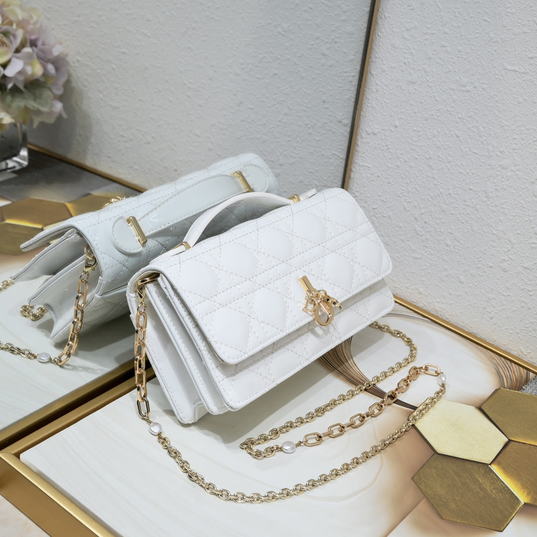 B12X44D360 Popular  leather bag 