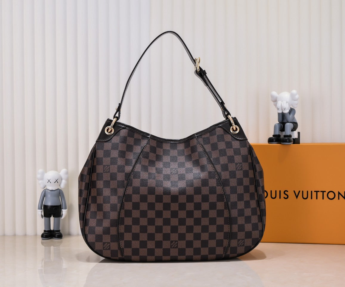 B1X43E63 Popular   leather bag 