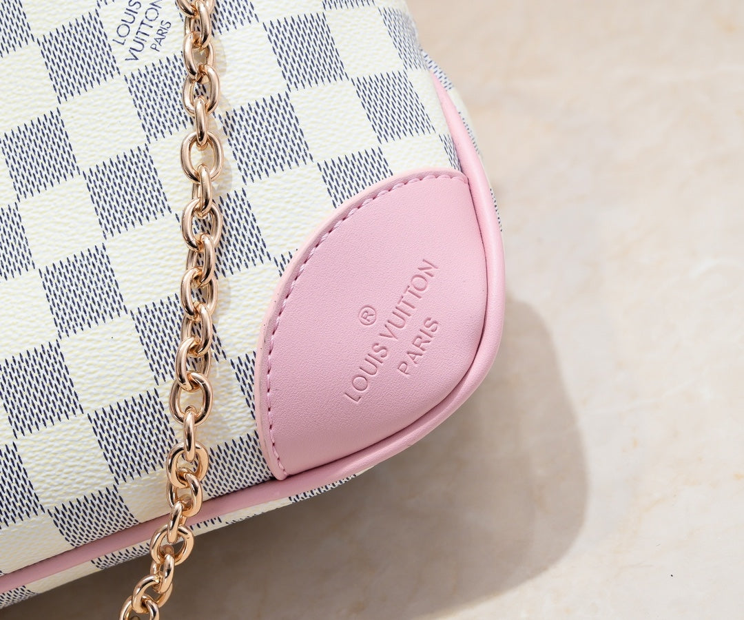 B1W15E35 Popular  leather bag