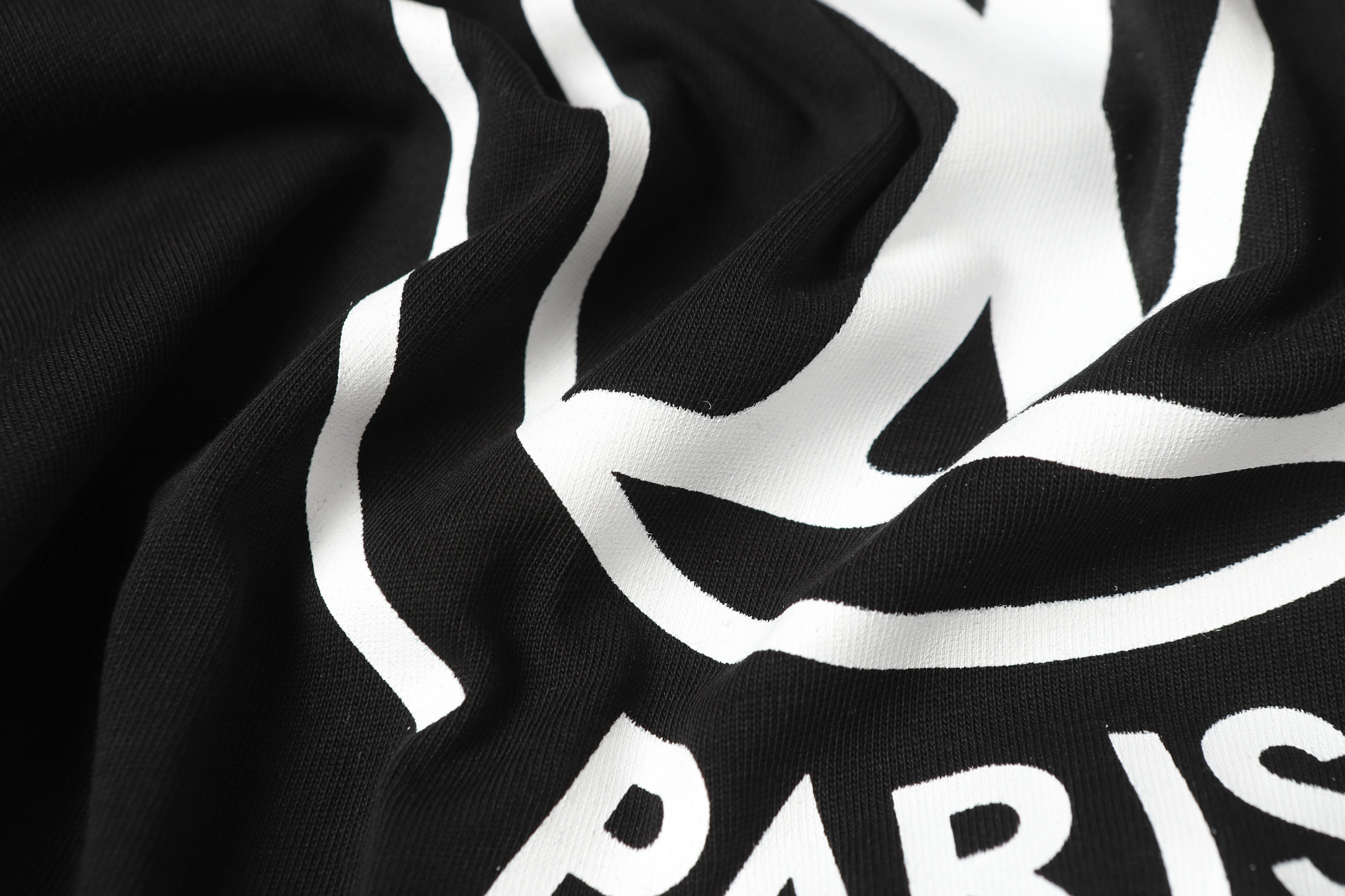 U1R45E143 Popular T-shirt