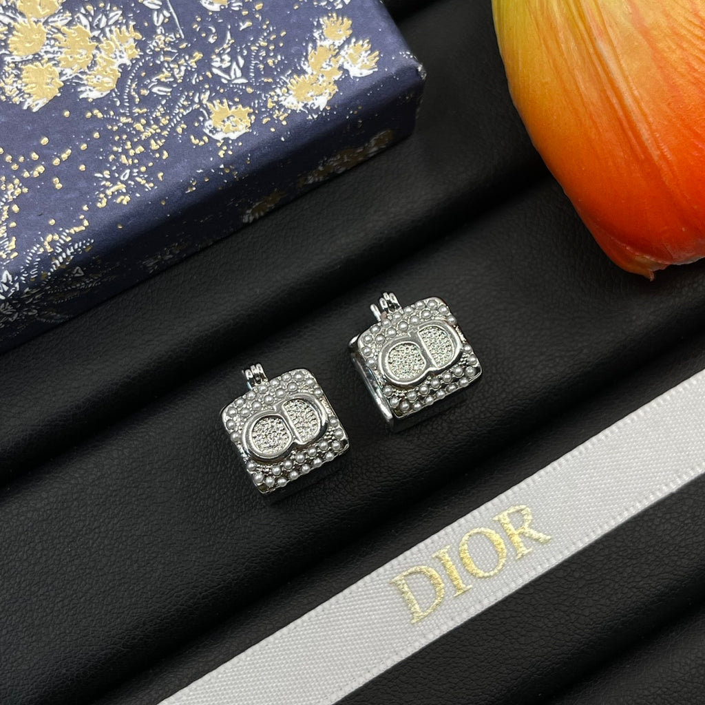 X1Z94D774E Popular  Earrings