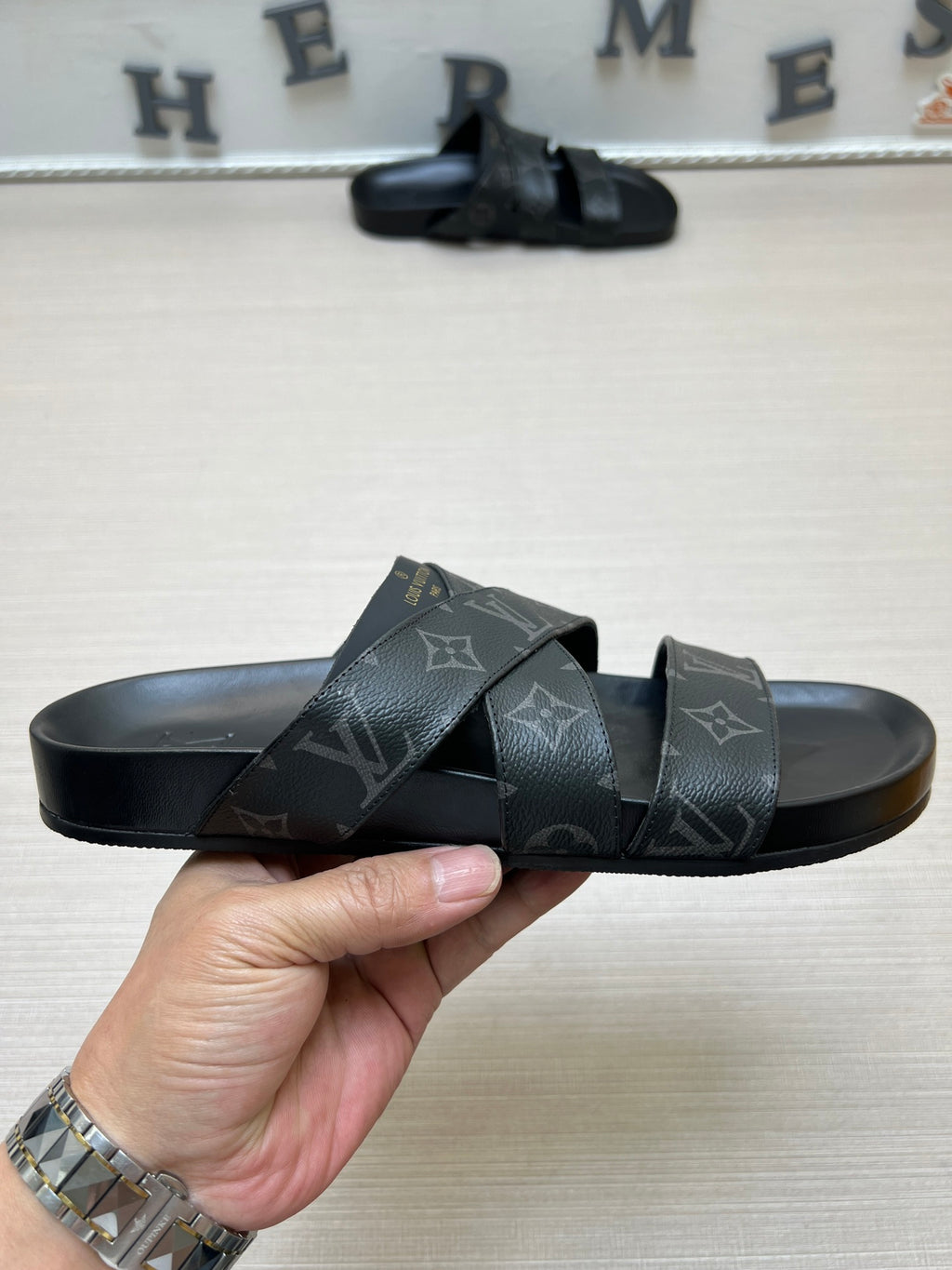 Z5ZE89 Popular slippers