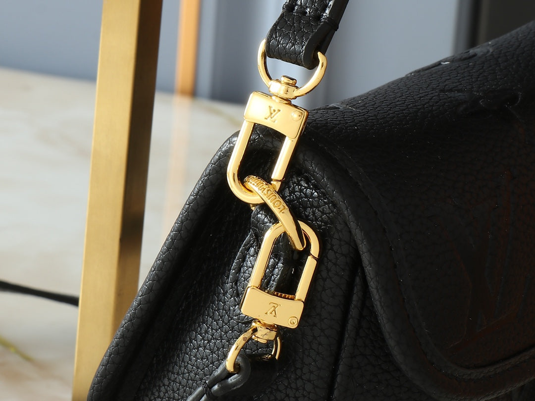 B1X45E3 Popular   leather bag