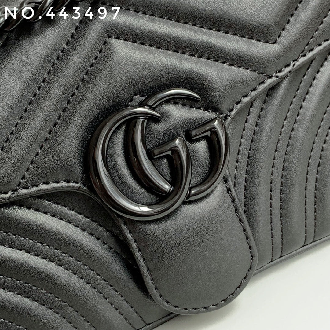 B1P36B69 Popular leather bag