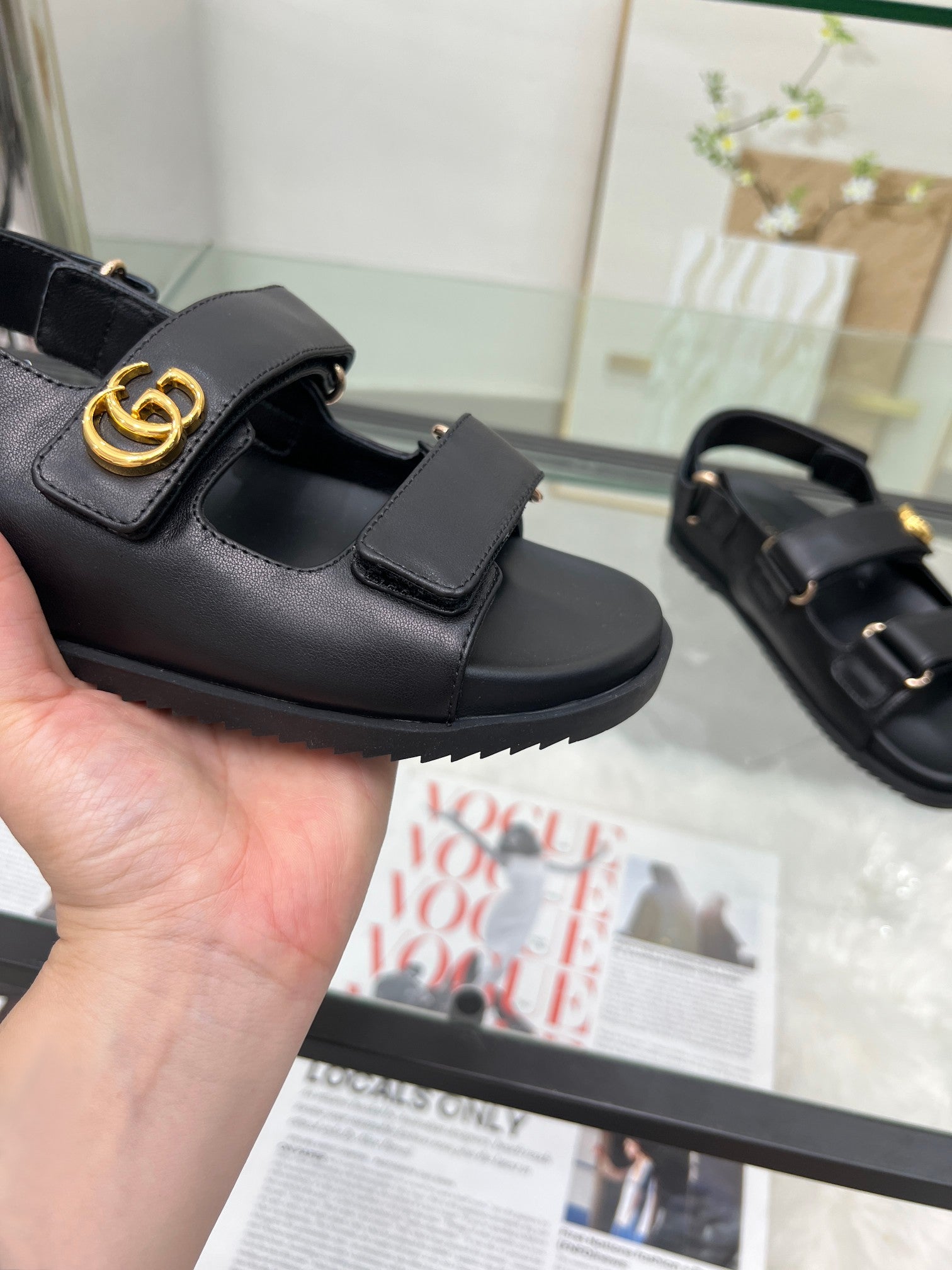 Z2R55B11 Popular high-quality shoes