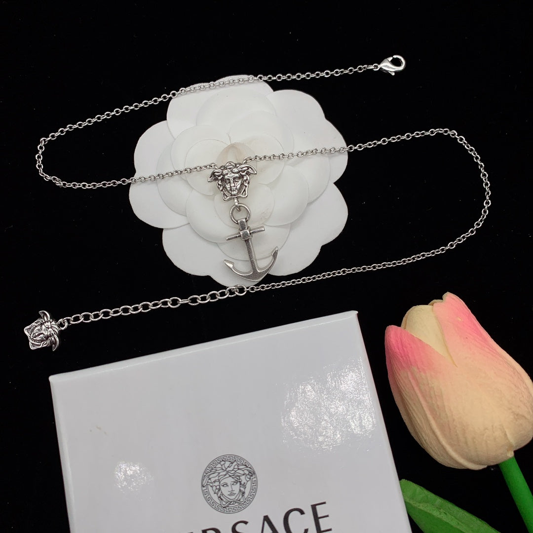 X1Q85V369X Popular Necklaces