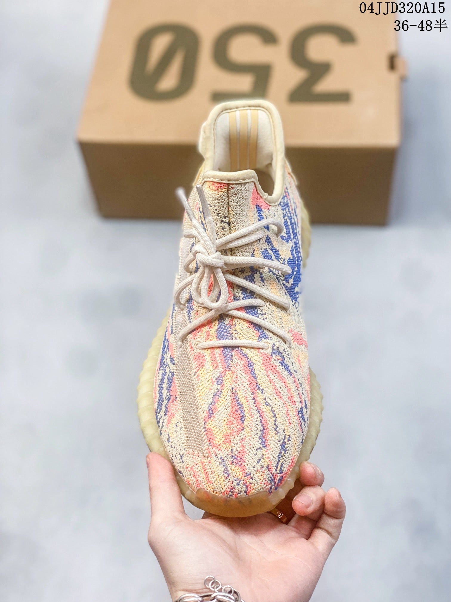 Z4Z45A110  Popular shoes
