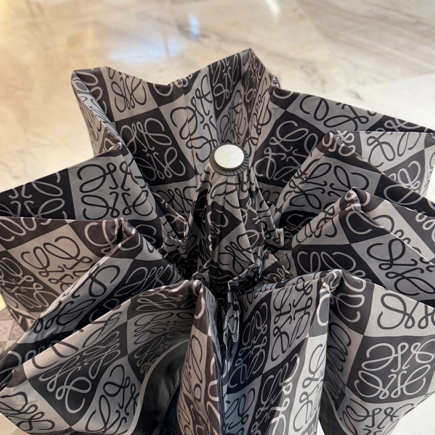 J1N46A23 Popular UV resistant umbrella
