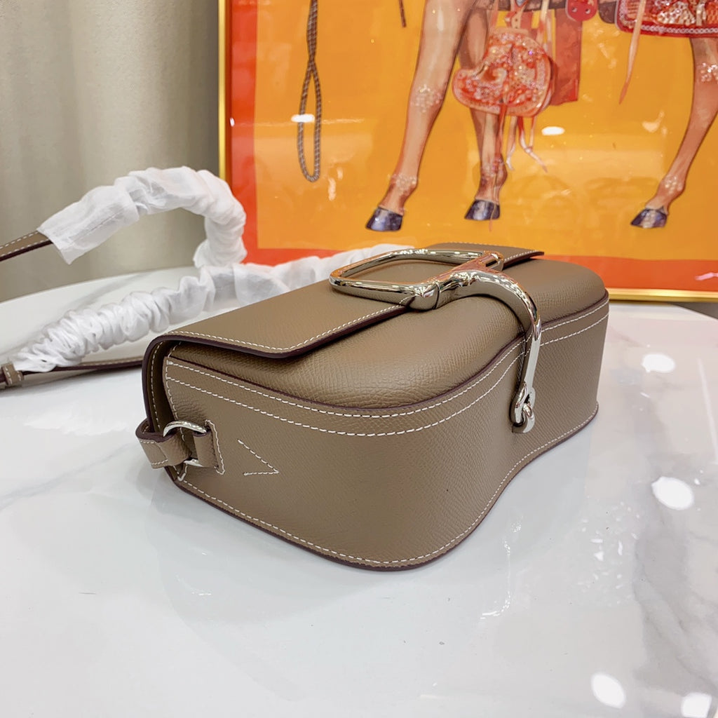 B1N55H9 Popular  leather bag