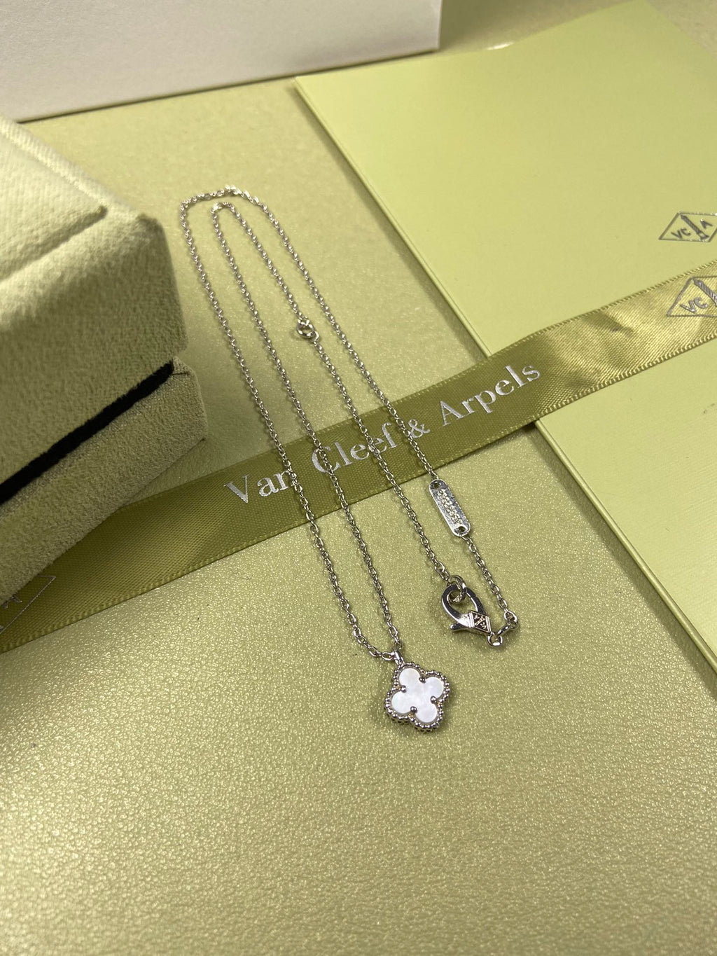 X5R75VA1K Popular  Necklaces