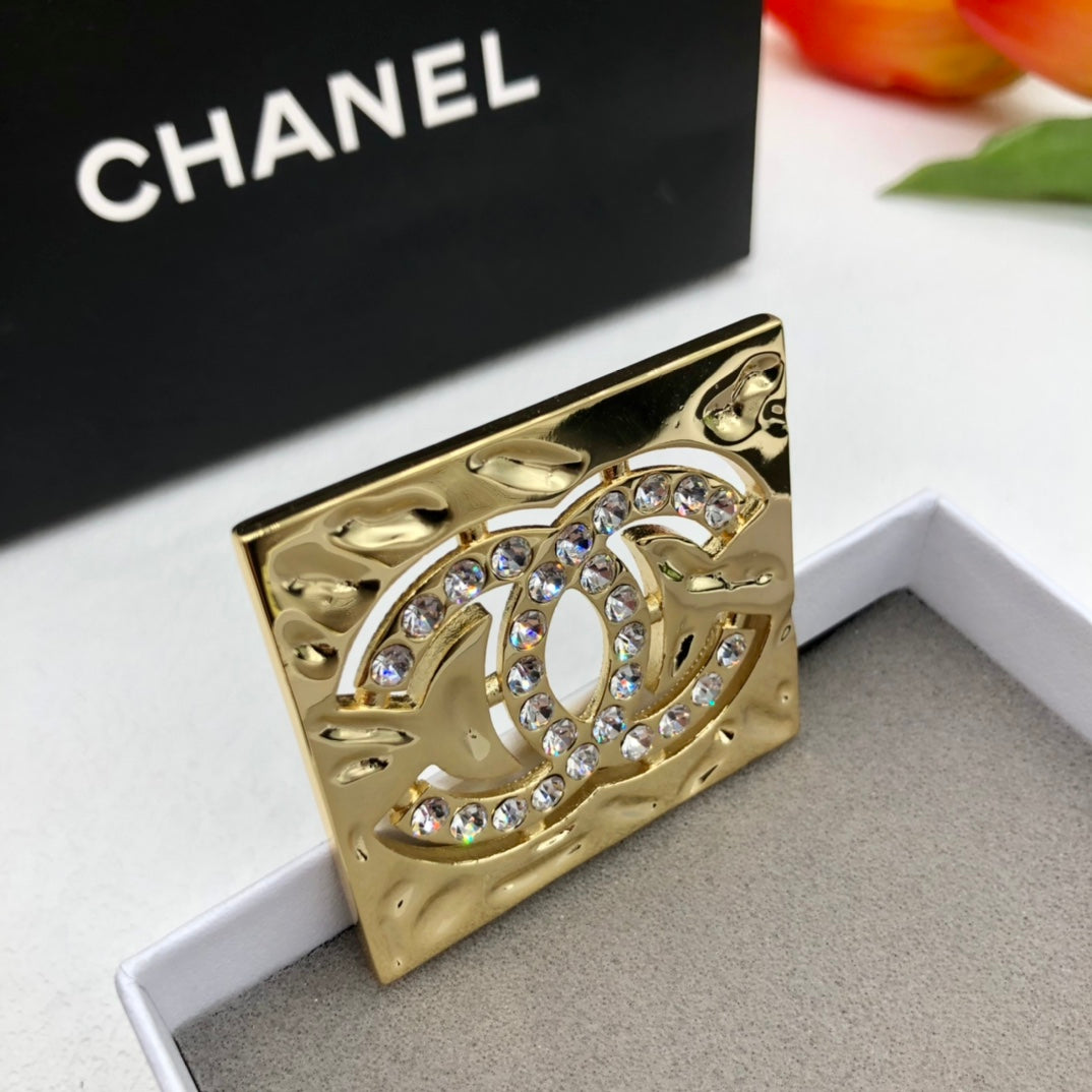 X1Z94C885    Popular Brooch
