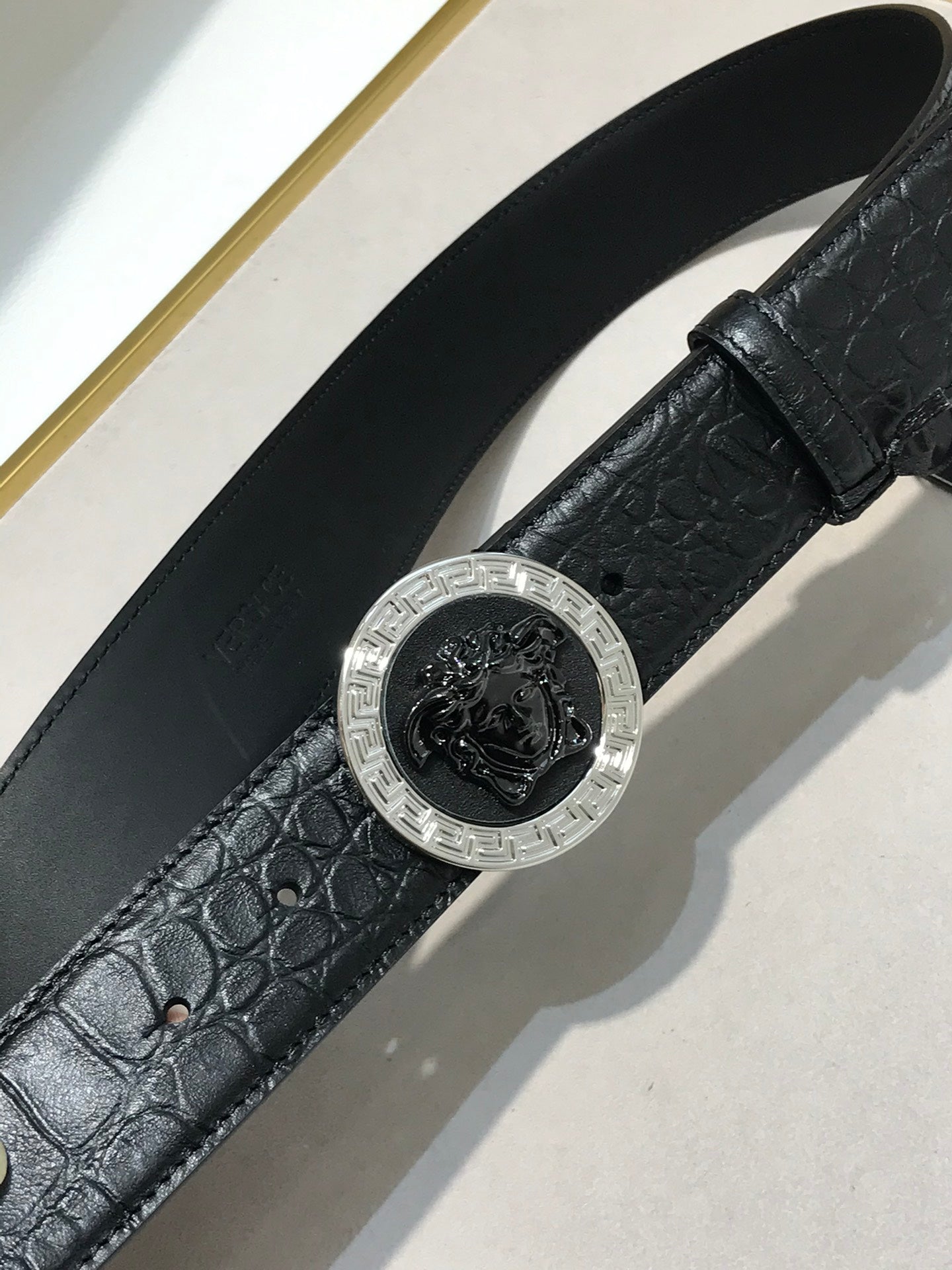 P1Q64V83 Popular   High quality belt With full package