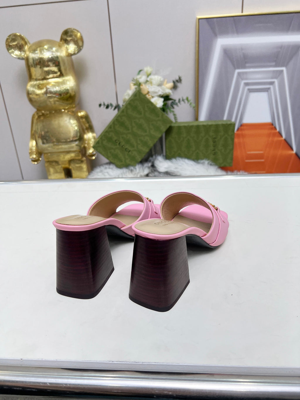Z2N75B11  Popular leather High heels