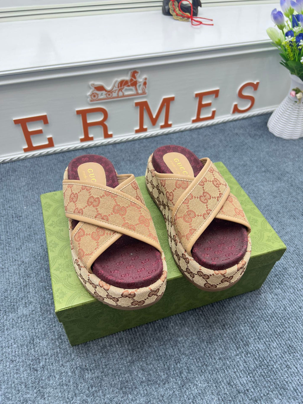 Z5YB69 Popular Slippers