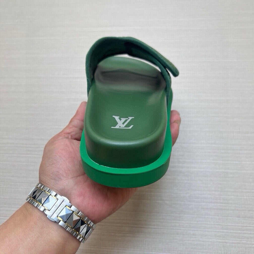 Z5LE210 Popular Slippers