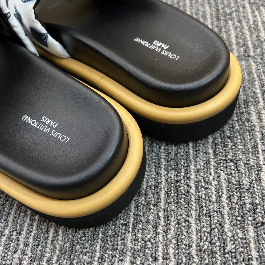 Z5XE118 Popular leather quality Slippers