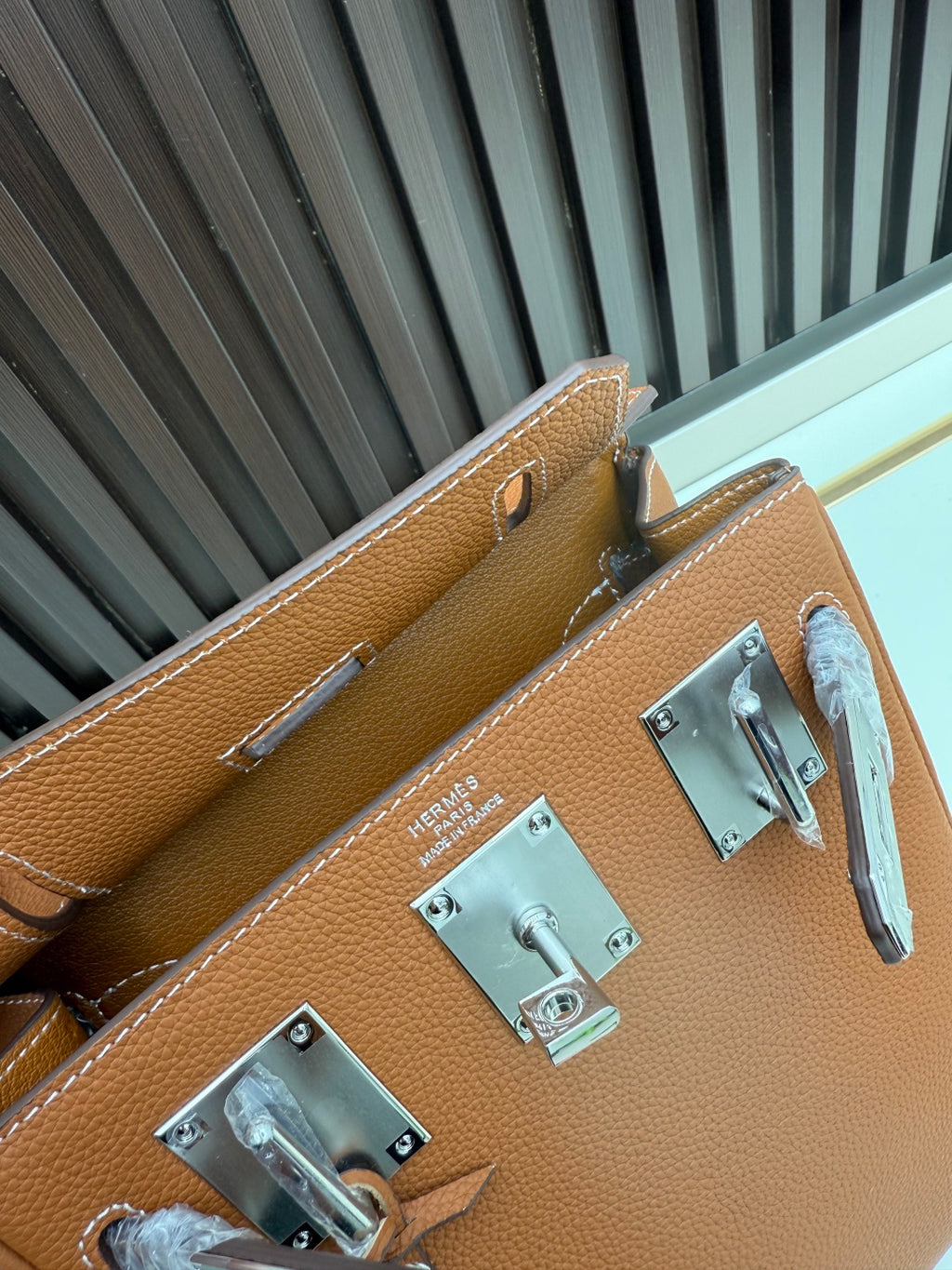 B1P36H45 Popular leather bag