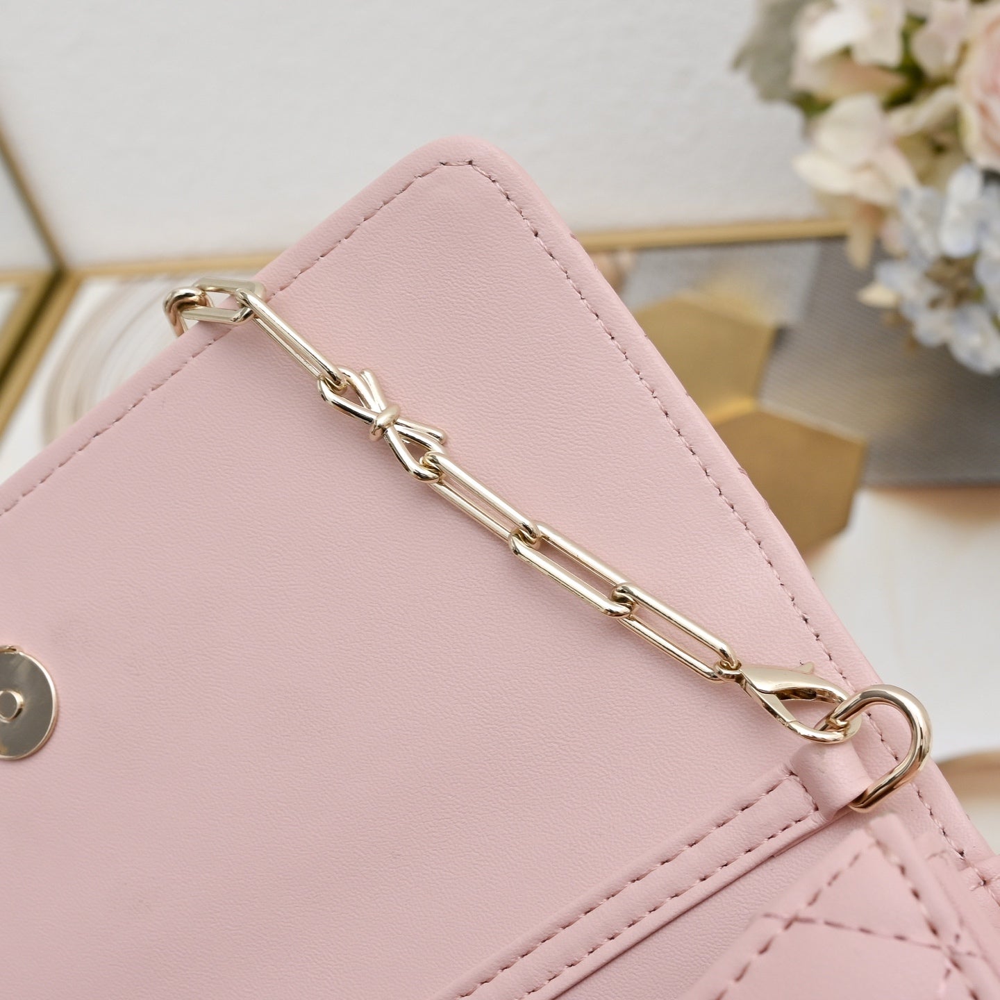 B1N36D26 Popular leather bag
