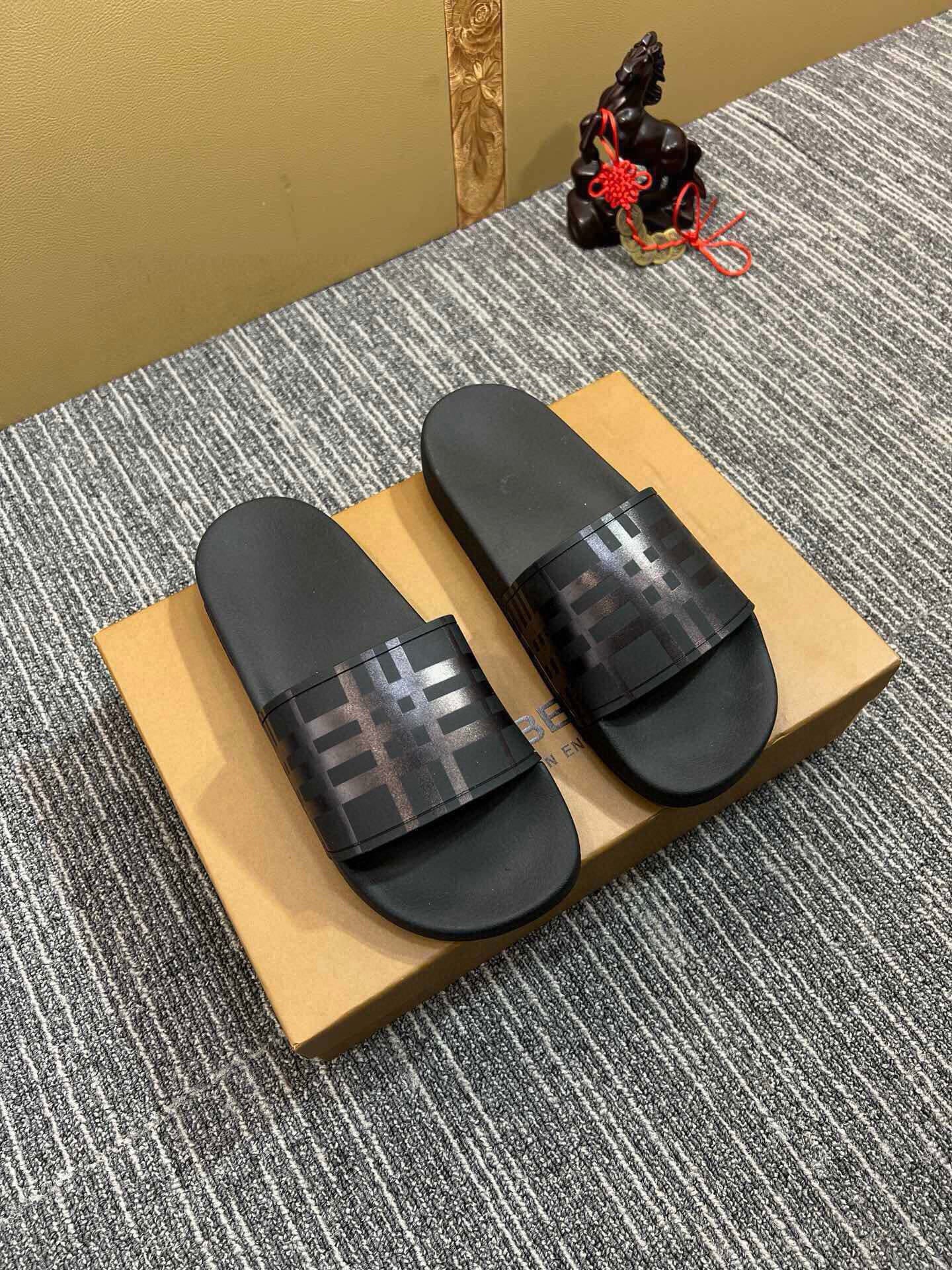 Z5Z35R257 Popular Slippers