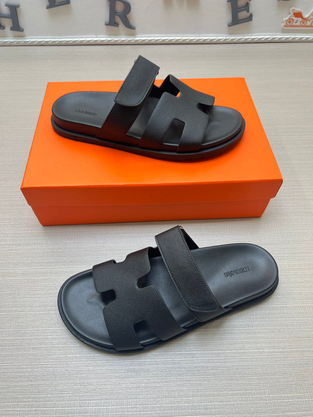 Z5R35H6  Popular Slippers shoes