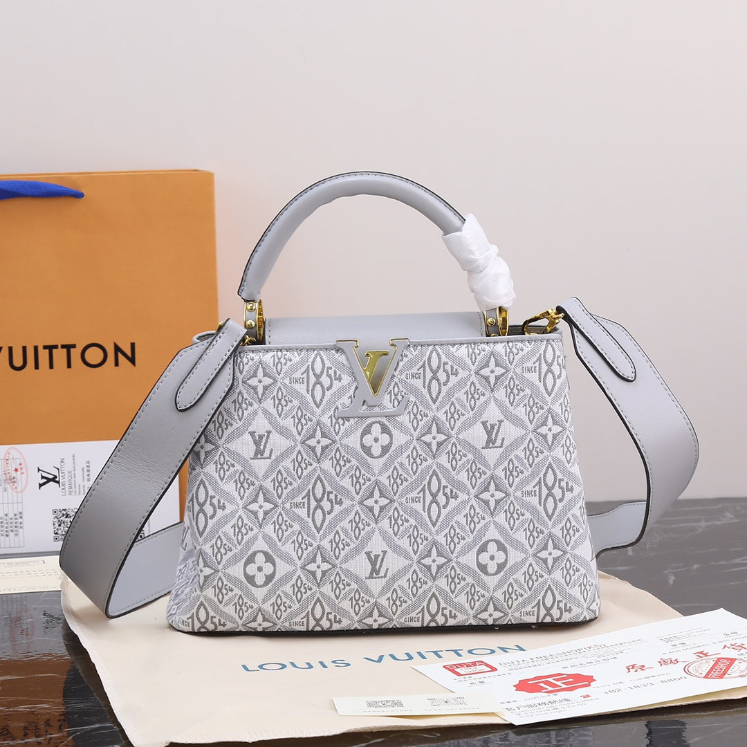 B1X54E441 Popular  leather bag