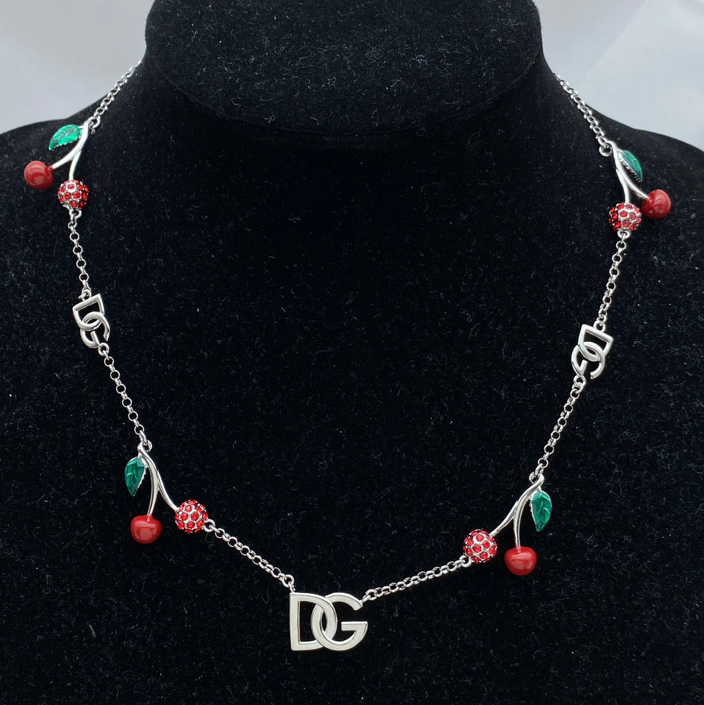 X1Q85A249X Popular Necklace
