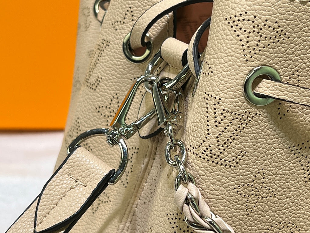 B1N55E39 Popular  leather bag