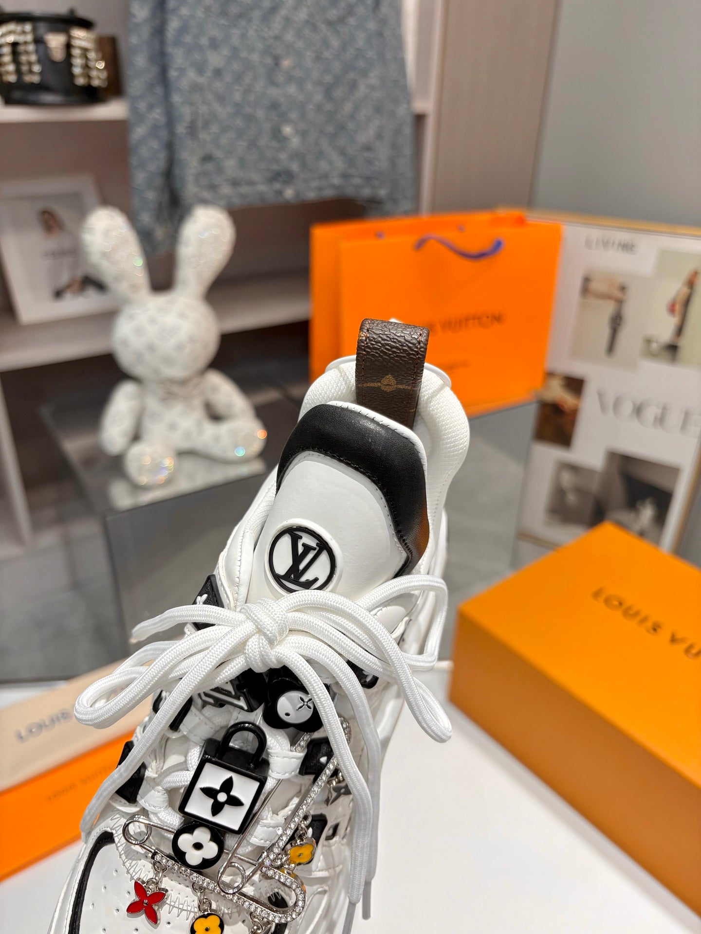 Z2Q105E439  Popular high-quality Shoes