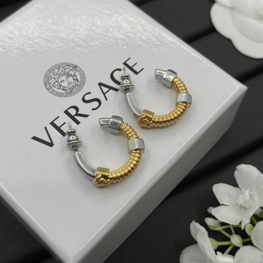X1Z94V667E Popular  Earrings