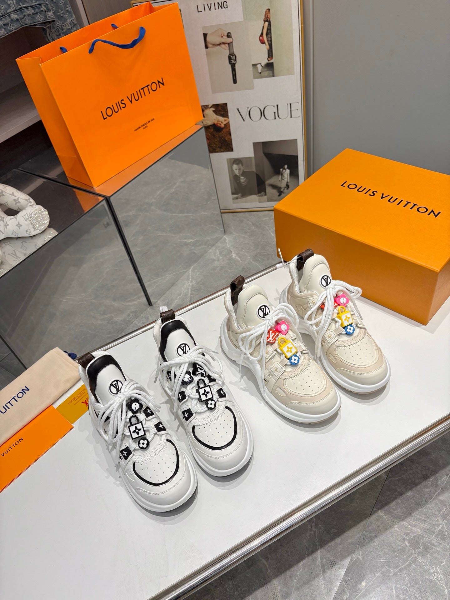 Z2Q105E437  Popular high-quality Shoes