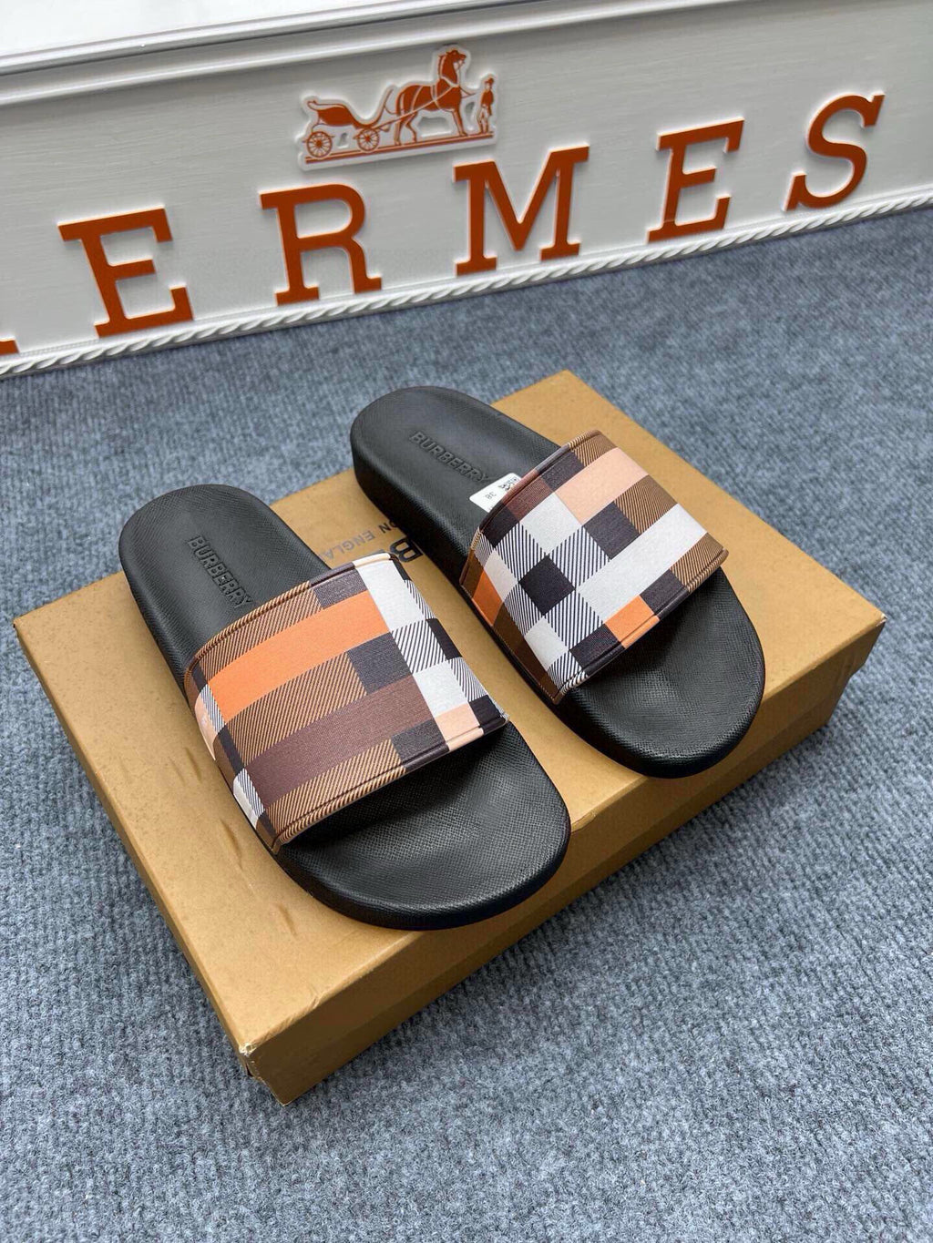 Z5Z35R252 Popular Slippers
