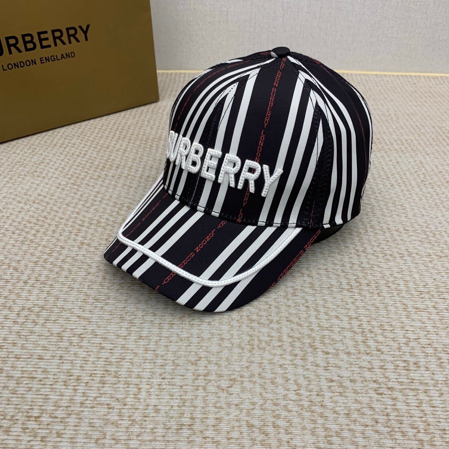 M1Q45R12 Popular hats