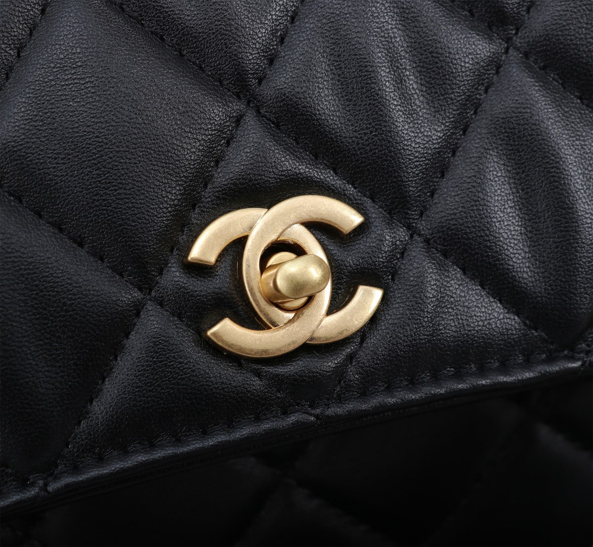 B12X64B472 Popular   leather bag