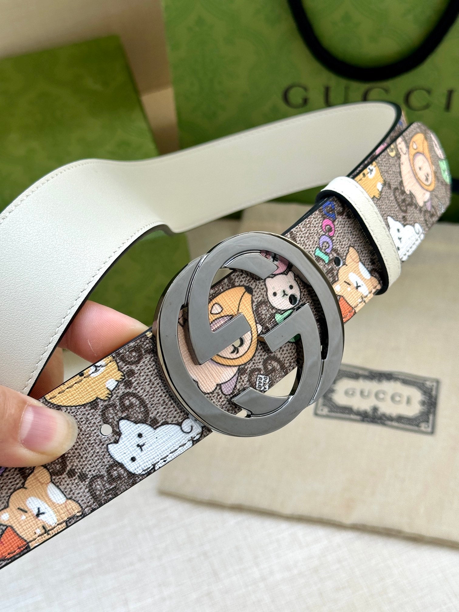 P1R55B208 Popular High quality belt With full package