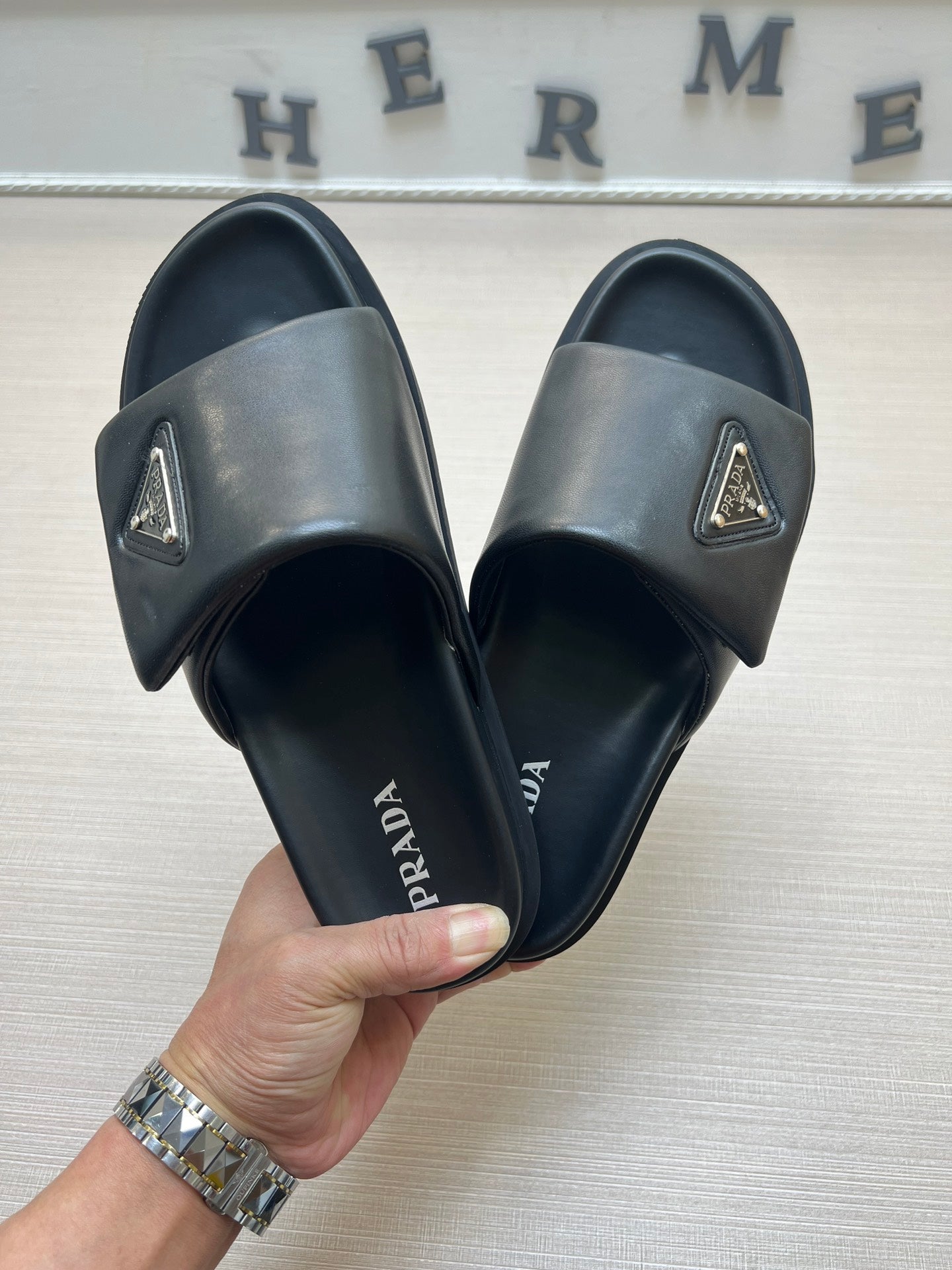 Z5ZPD5 Popular slippers