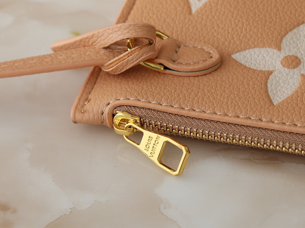 B1P46E92 Popular leather bag